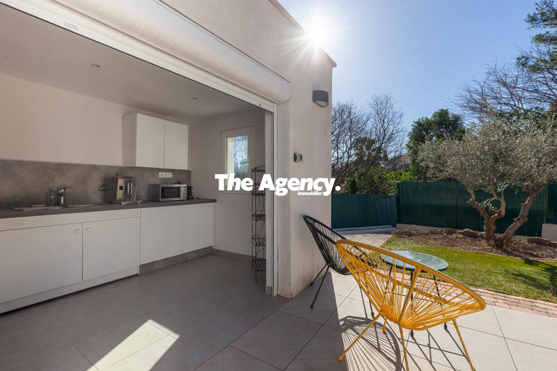 Villa - 204 m² - 5 pièces