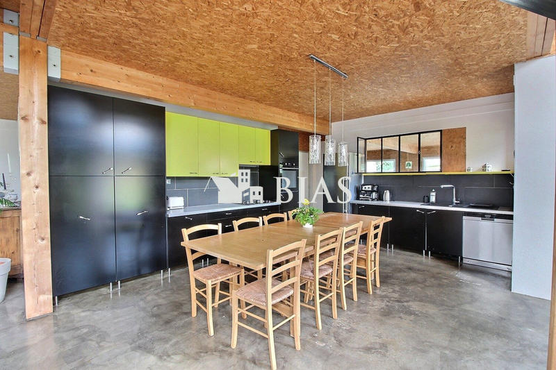 Maison contemporaine - 230 m² - 6 pièces