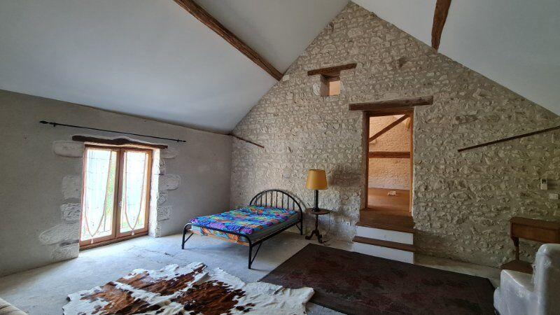 Maison - 389 m² - 10 pièces