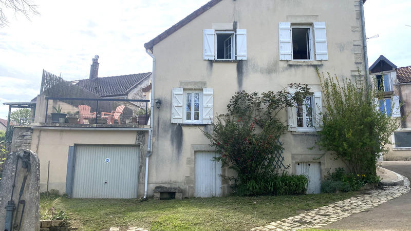 Maison de village - 88 m² - 5 pièces
