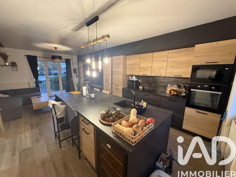 Maison - 104 m² - 5 pièces