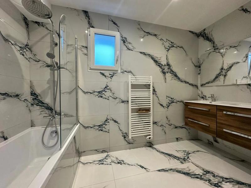 Appartement - 105 m² - 4 pièces