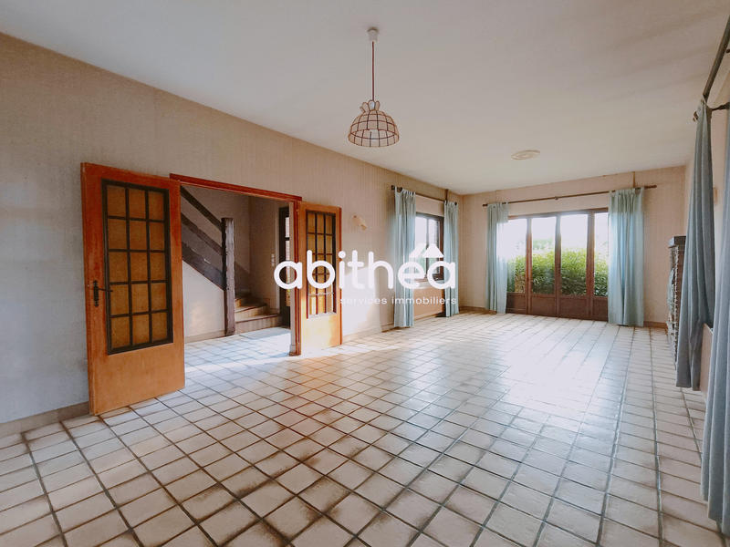 Maison - 180 m² - 7 pièces