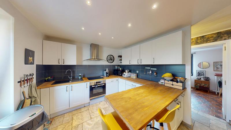 Maison - 160 m² - 8 pièces