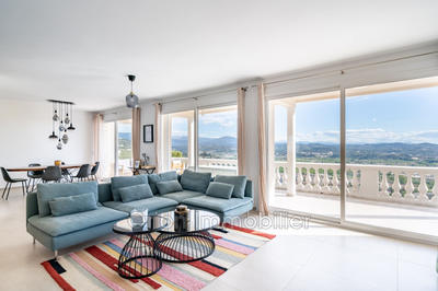 Maison - 190 m² - 7 pièces