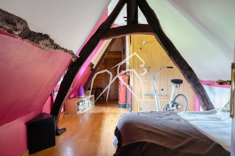 Maison - 180 m² - 5 pièces