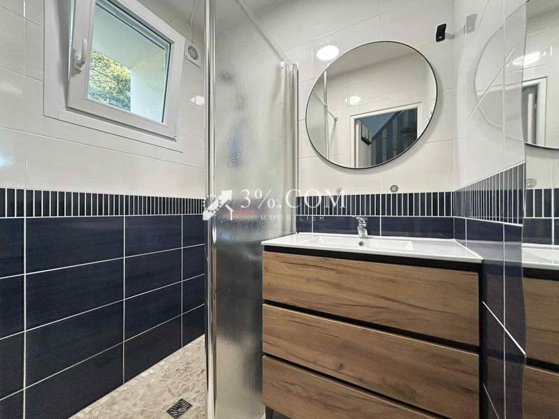 Maison - 128 m² - 7 pièces