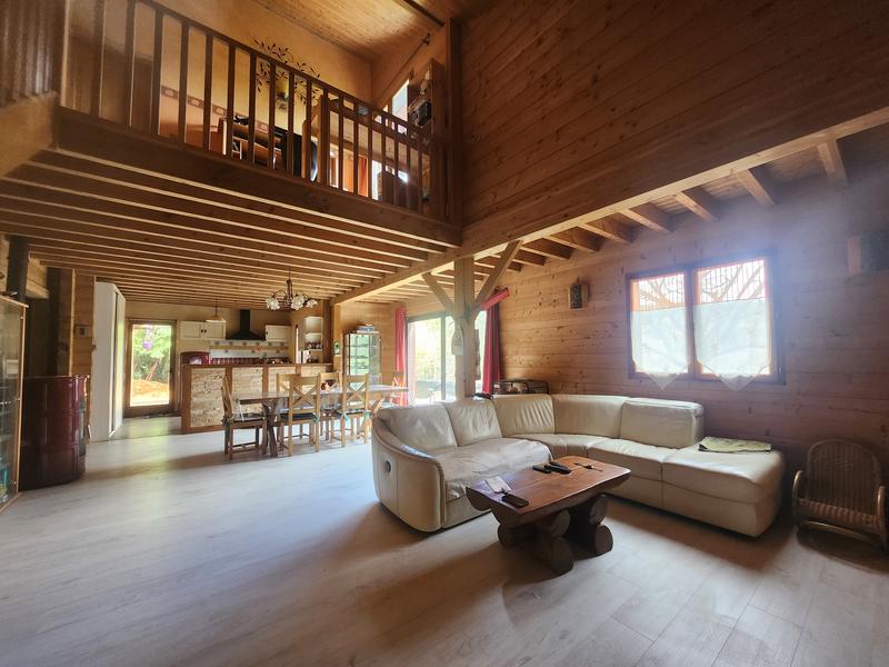 Maison - 175 m² - 7 pièces