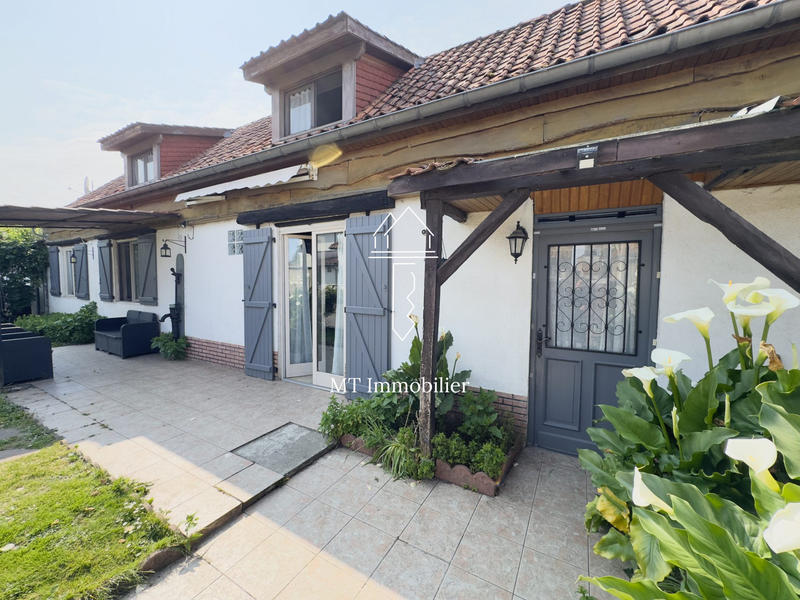 Maison - 181 m² - 8 pièces