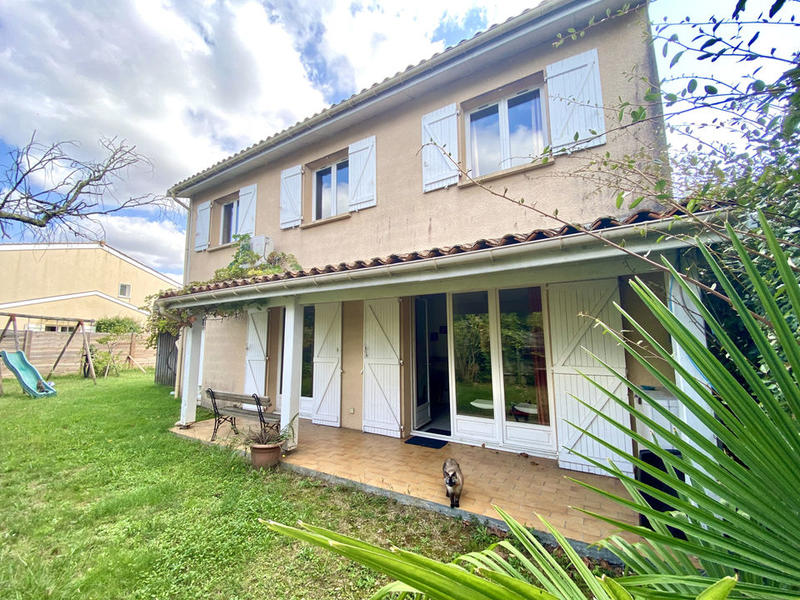 Maison - 145 m² - 7 pièces