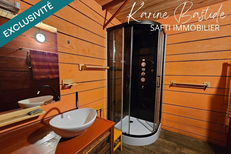 Maison - 330 m² - 12 pièces