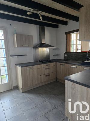 Maison - 210 m² - 9 pièces