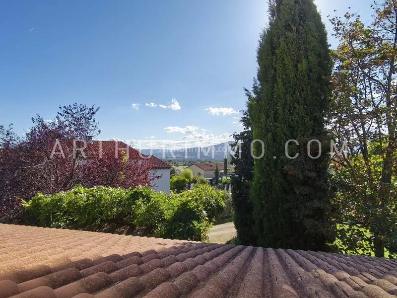 Maison - 180 m² - 7 pièces