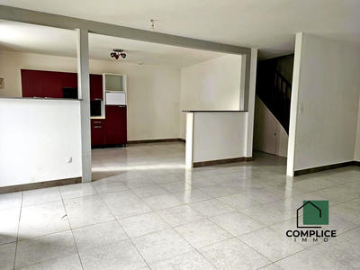 Maison - 100 m² - 4 pièces