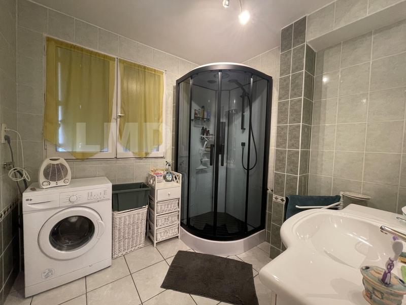 Appartement - 65 m² - 4 pièces