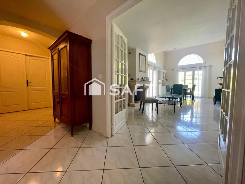 Maison - 195 m² - 8 pièces