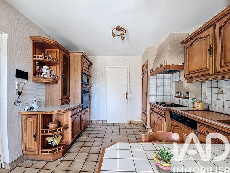 Maison - 121 m² - 6 pièces