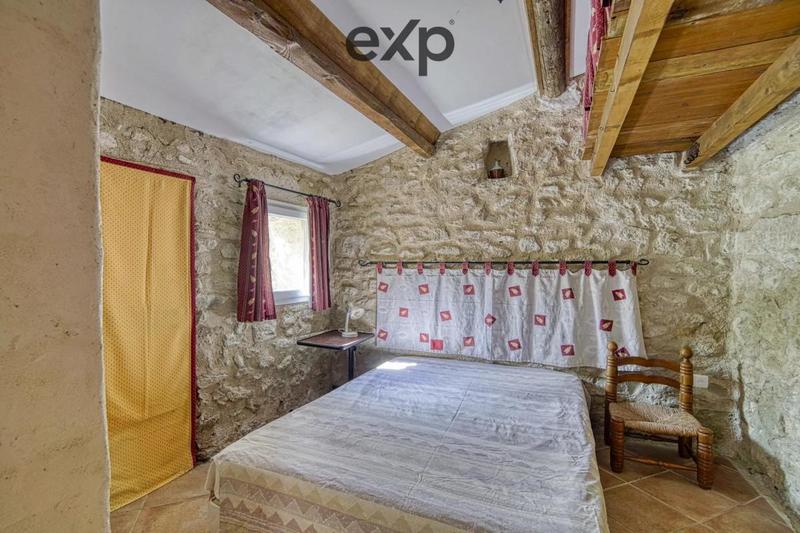 Propriété - 176 m² - 6 pièces