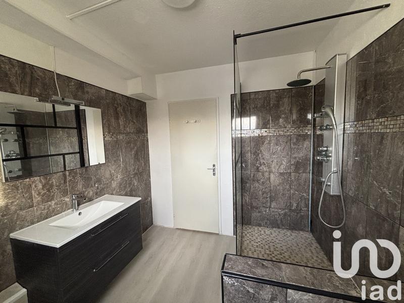 Maison - 96 m² - 5 pièces