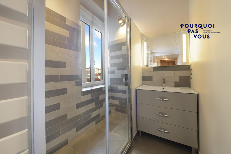 Appartement - 81 m² - 3 pièces