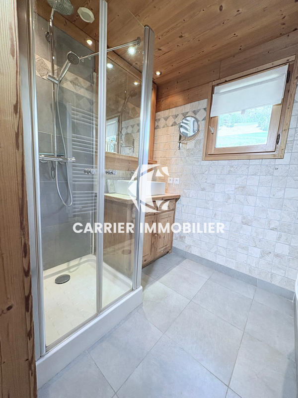 Châlet - 205 m² - 12 pièces