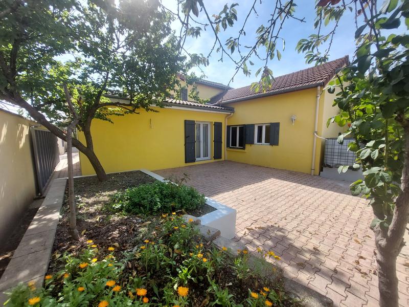 Maison - 110 m² - 4 pièces