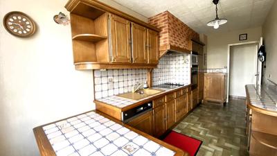 Appartement ancien - 90 m² - 5 pièces