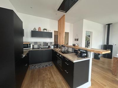 Maison - 226 m² - 9 pièces