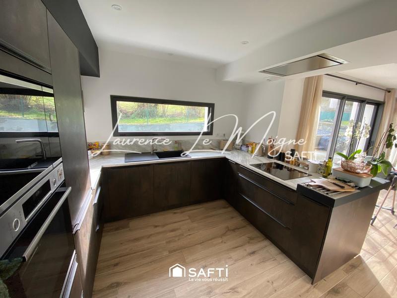 Maison - 121 m² - 5 pièces