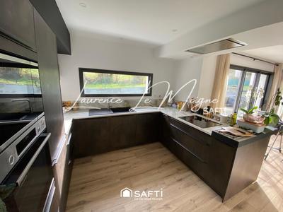 Maison - 121 m² - 5 pièces