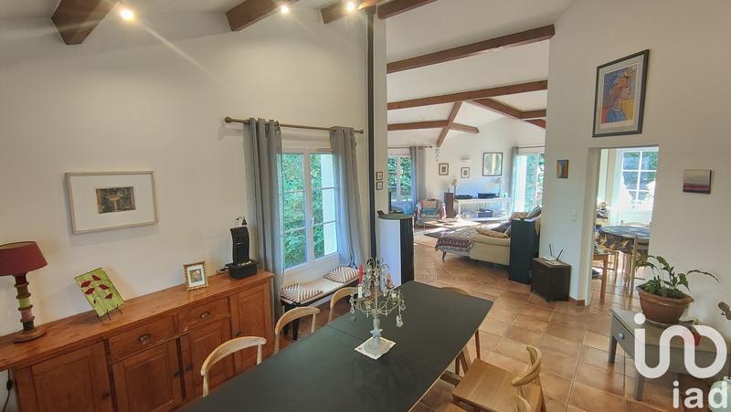 Maison - 215 m² - 10 pièces