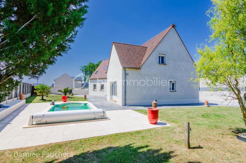 Demeure - 310 m² - 10 pièces