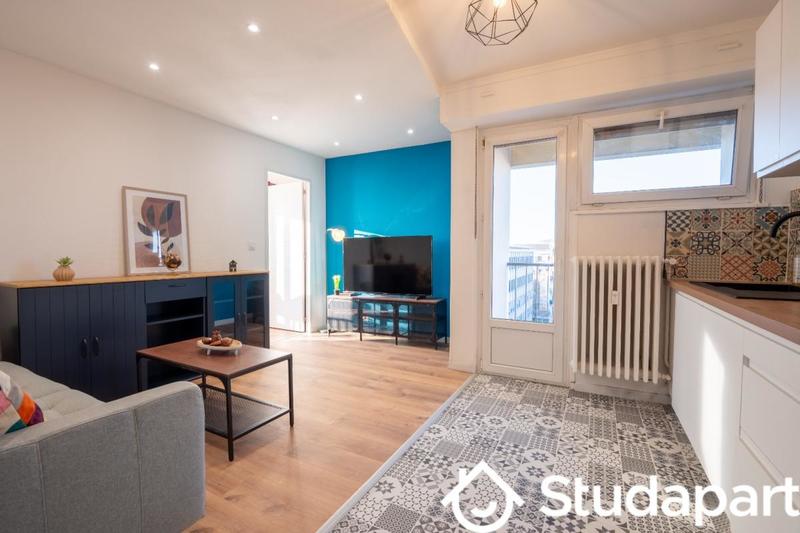 Chambre - 14 m² - 1 pièce