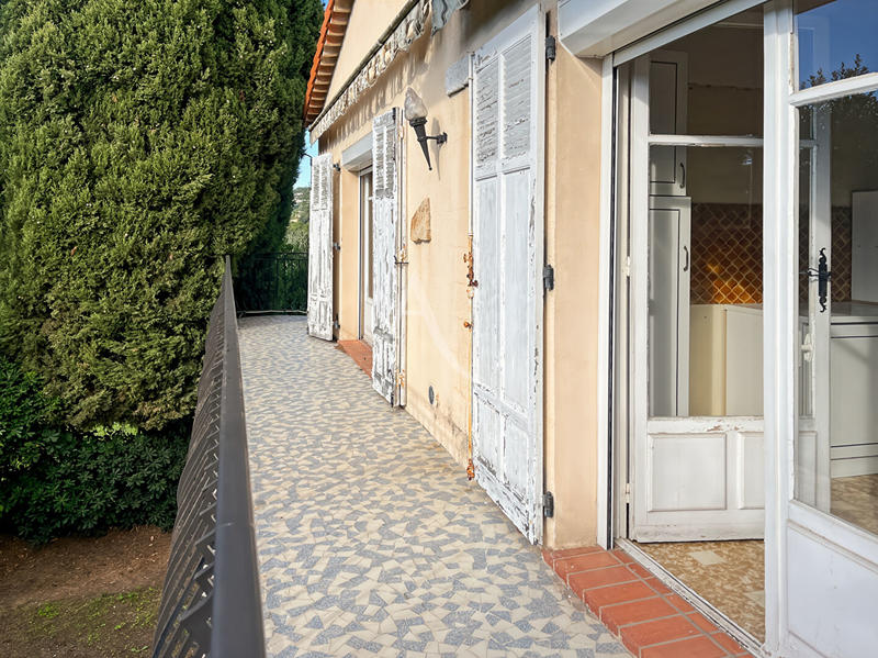 Appartement - 105 m² - 5 pièces