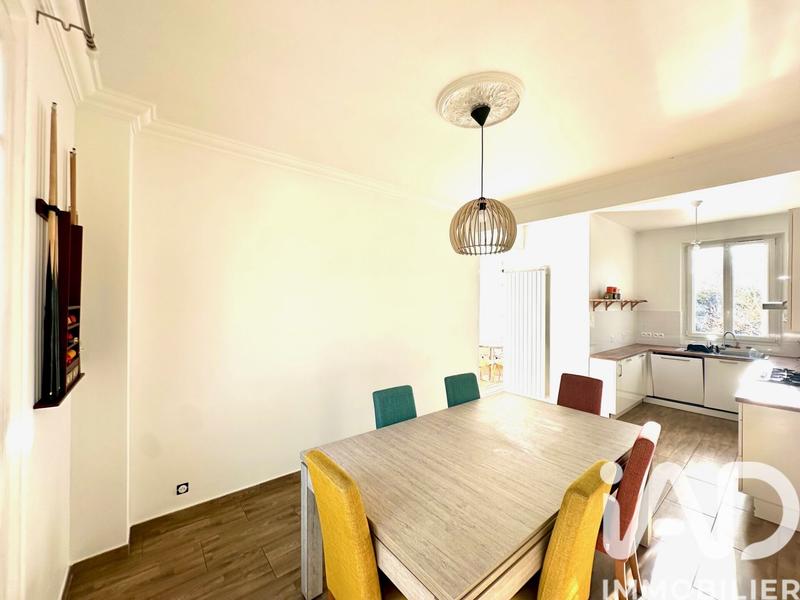 Maison - 180 m² - 7 pièces