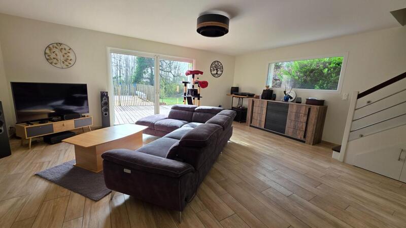 Maison - 159 m² - 8 pièces