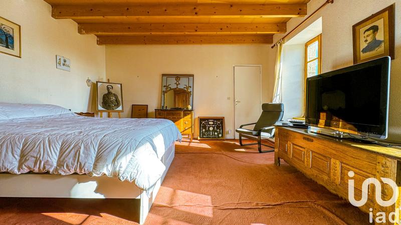 Maison - 278 m² - 12 pièces