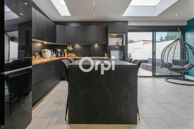 Maison - 91 m² - 4 pièces