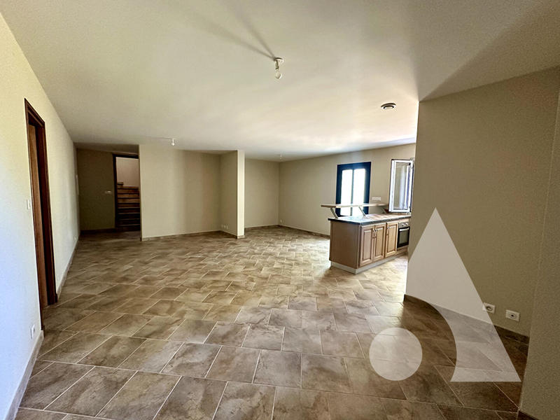 Maison - 226 m² - 8 pièces