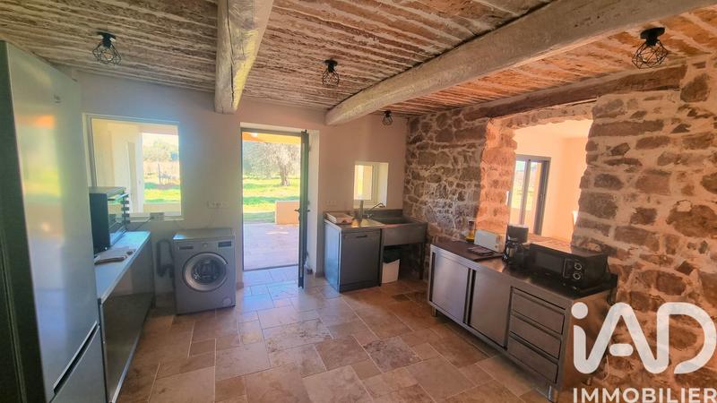 Maison - 274 m² - 9 pièces