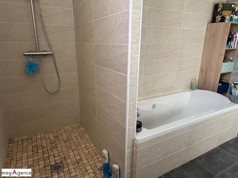 Villa - 95 m² - 4 pièces