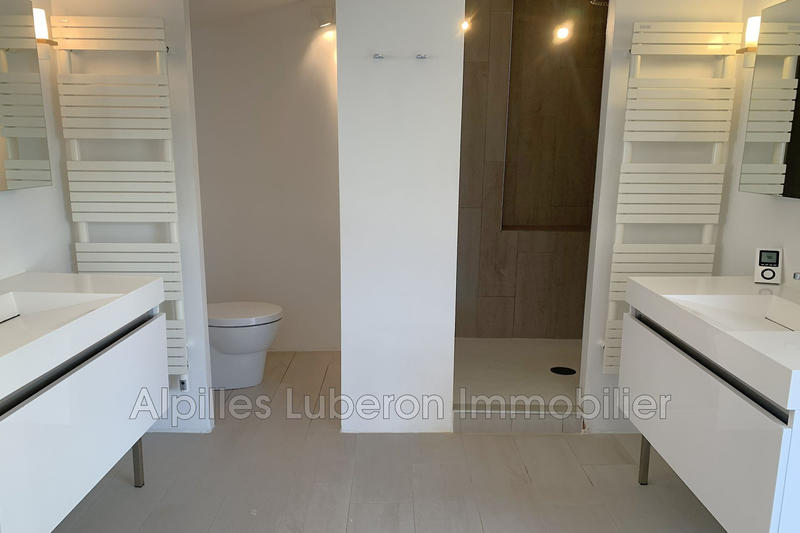 Maison - 237 m² - 8 pièces