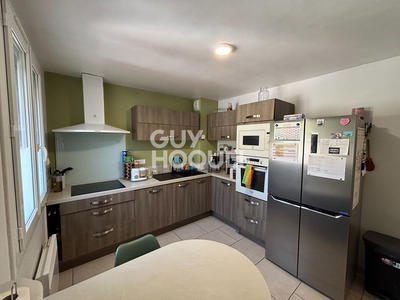 Maison - 84 m² - 7 pièces