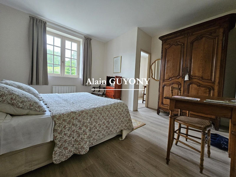 Maison - 441 m² - 14 pièces