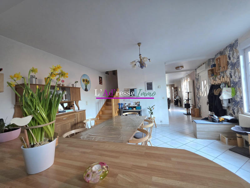 Maison - 200 m² - 7 pièces