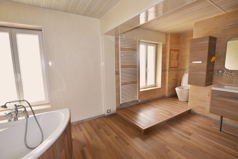 Corps de ferme - 210 m² - 7 pièces