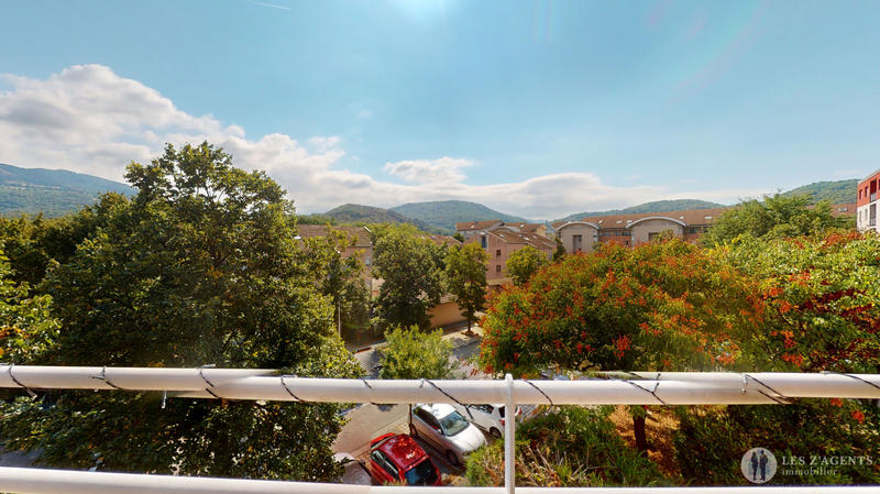 Appartement - 76 m² - 4 pièces