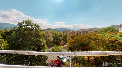 Appartement - 76 m² - 4 pièces