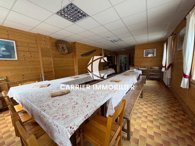 Châlet - 328 m² - 16 pièces