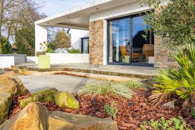 Maison - 250 m² - 8 pièces